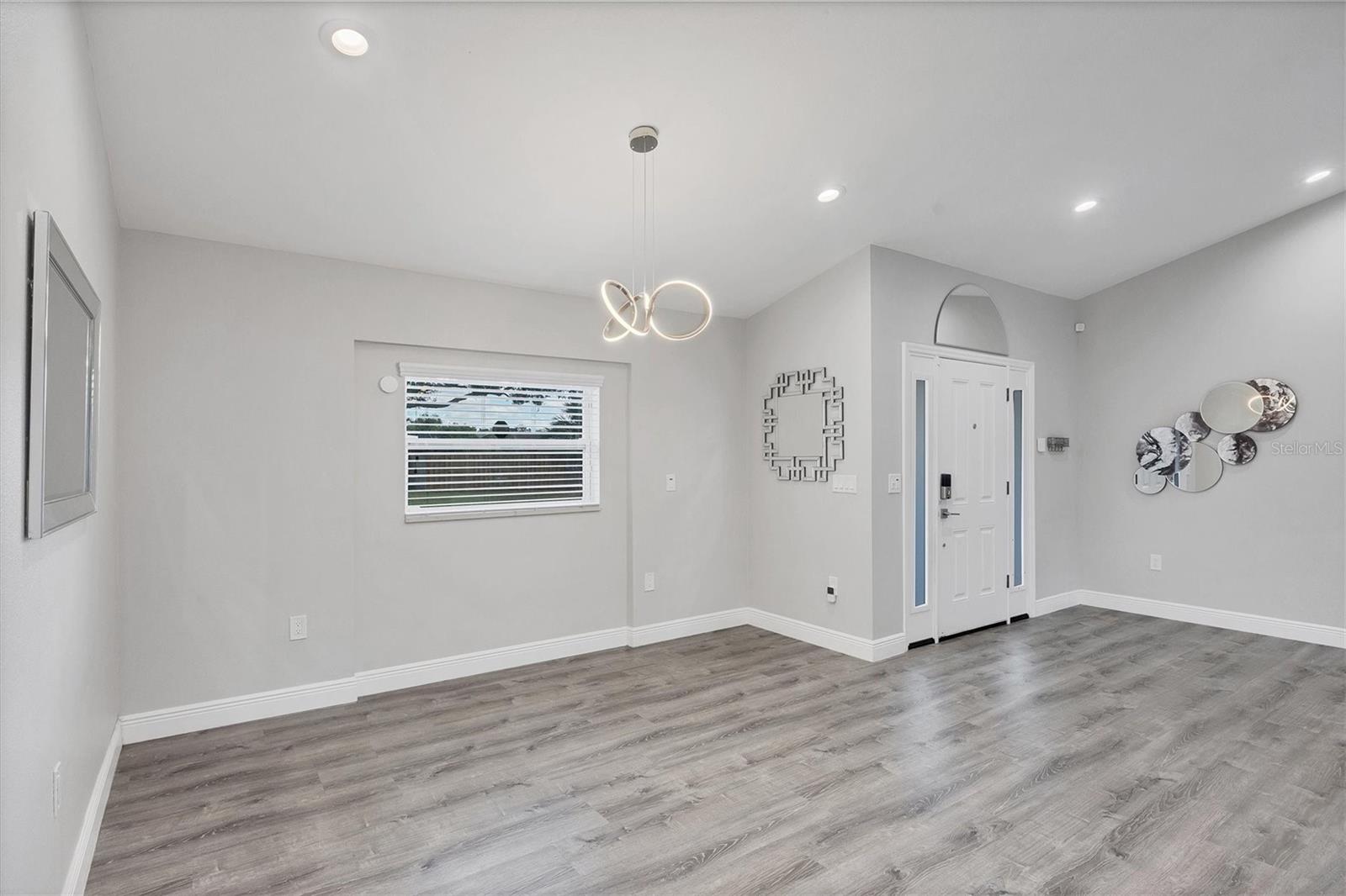 618 EASTPOINTE CT, SARASOTA, FL, 34232