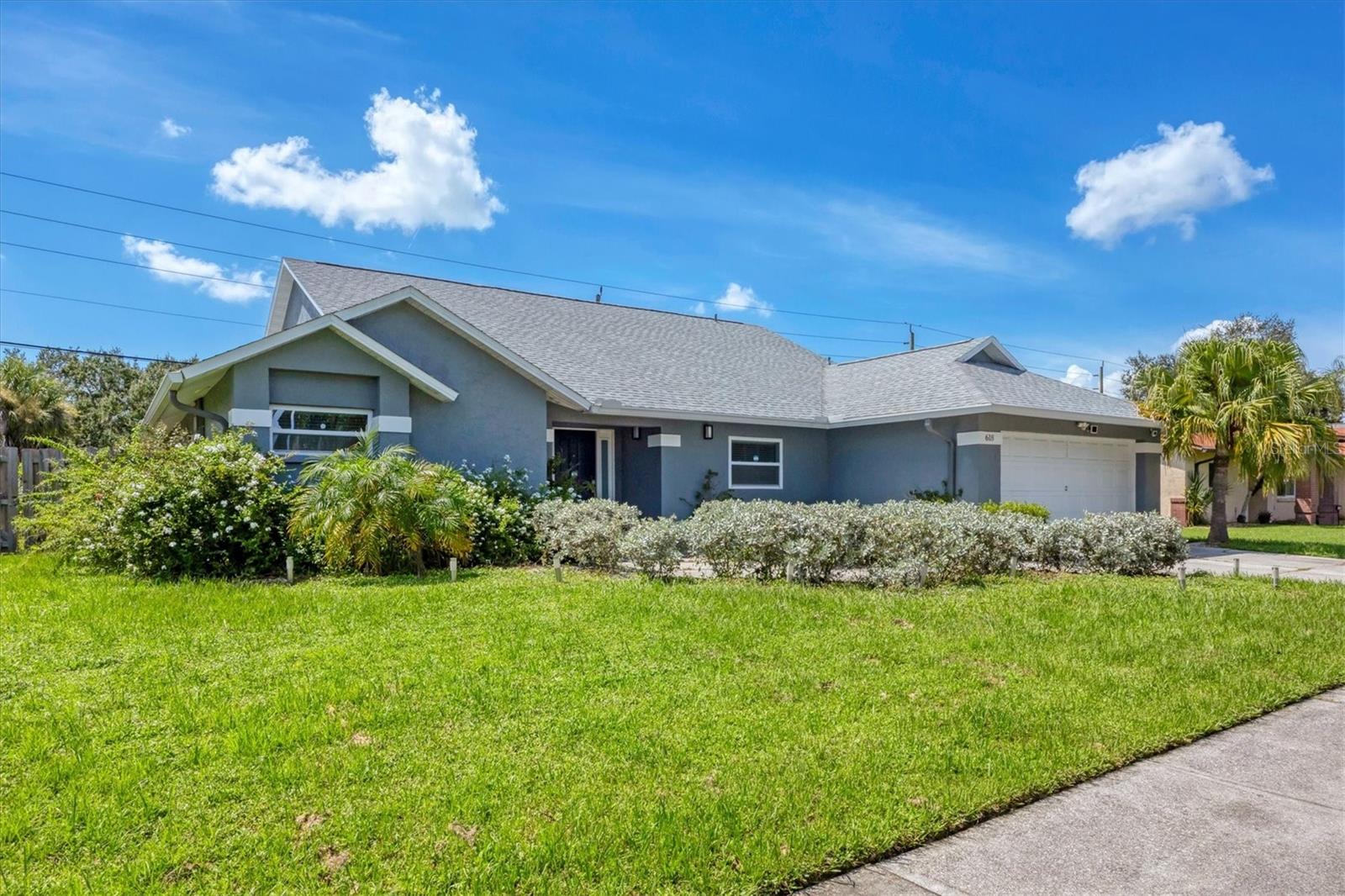 618 EASTPOINTE CT, SARASOTA, FL, 34232