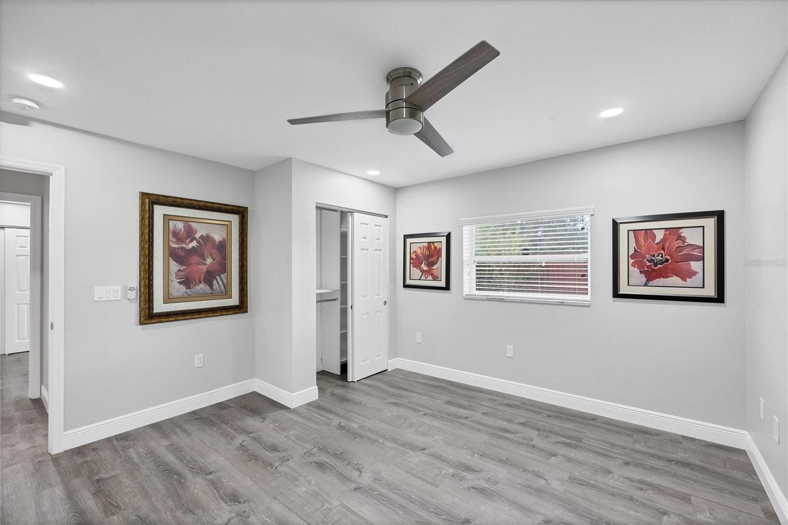 618 EASTPOINTE CT, SARASOTA, FL, 34232