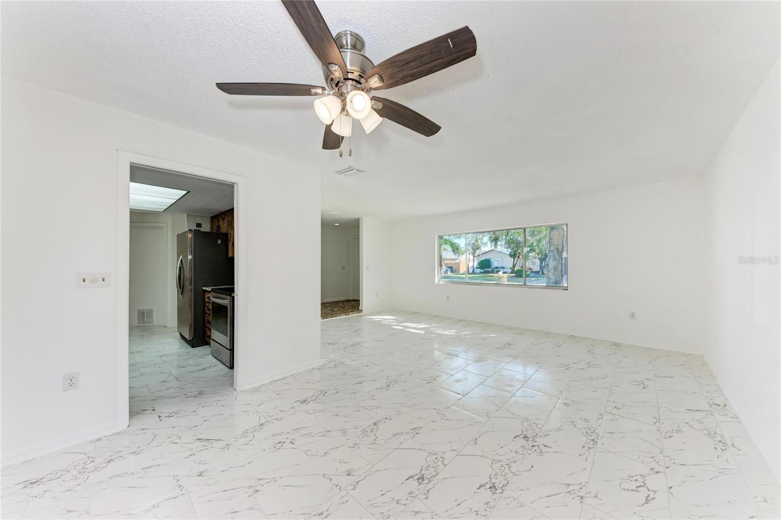 6439 FRIENDSHIP DR, SARASOTA, FL, 34241