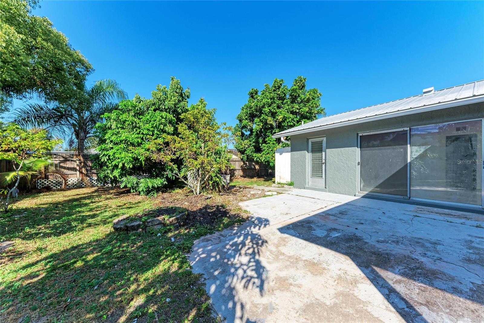 6439 FRIENDSHIP DR, SARASOTA, FL, 34241