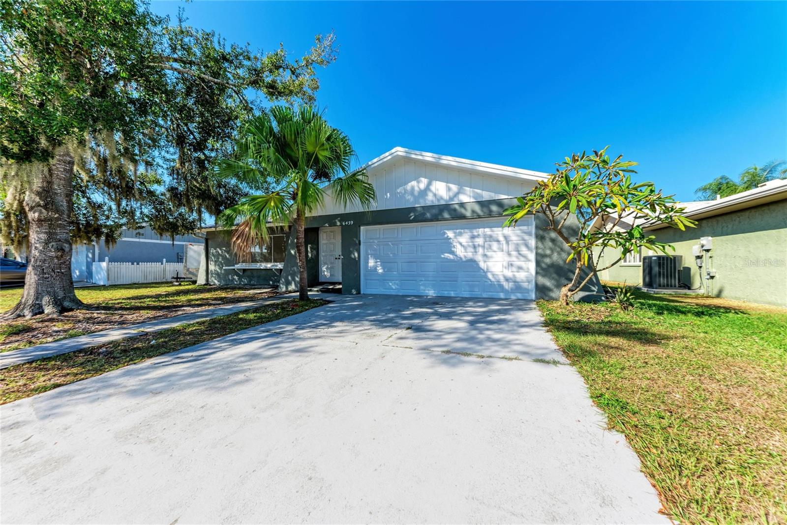 6439 FRIENDSHIP DR, SARASOTA, FL, 34241