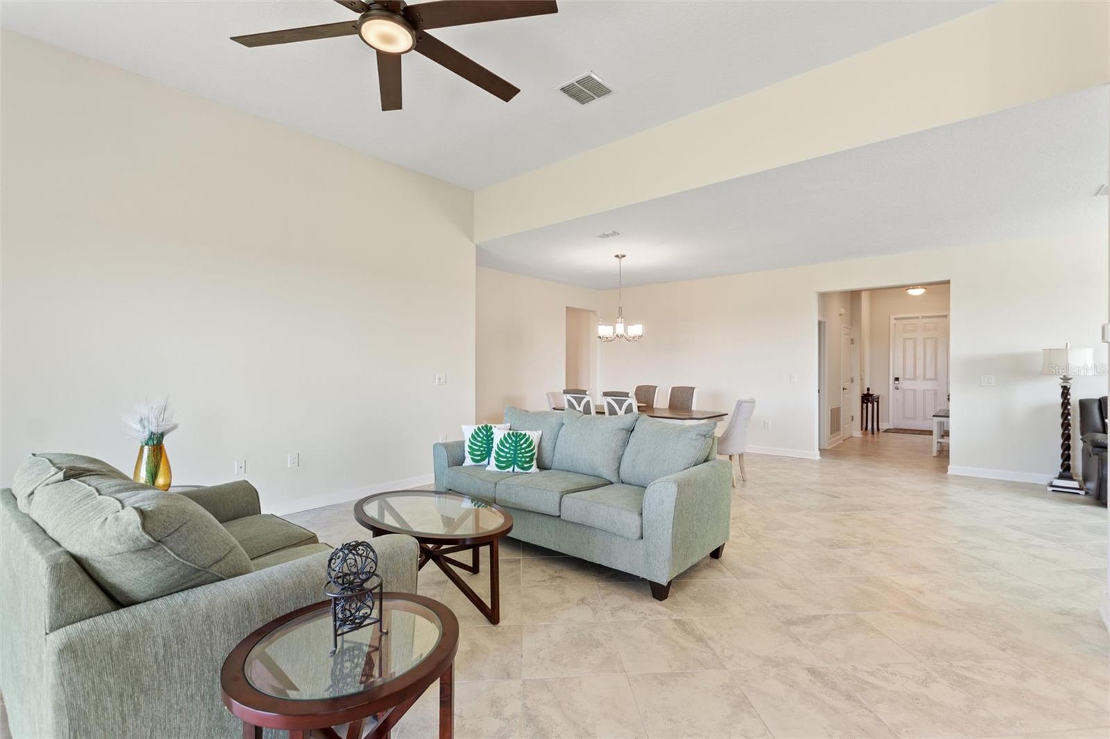 1142 TRAPPERS TRAIL LOOP, DAVENPORT, FL, 33896