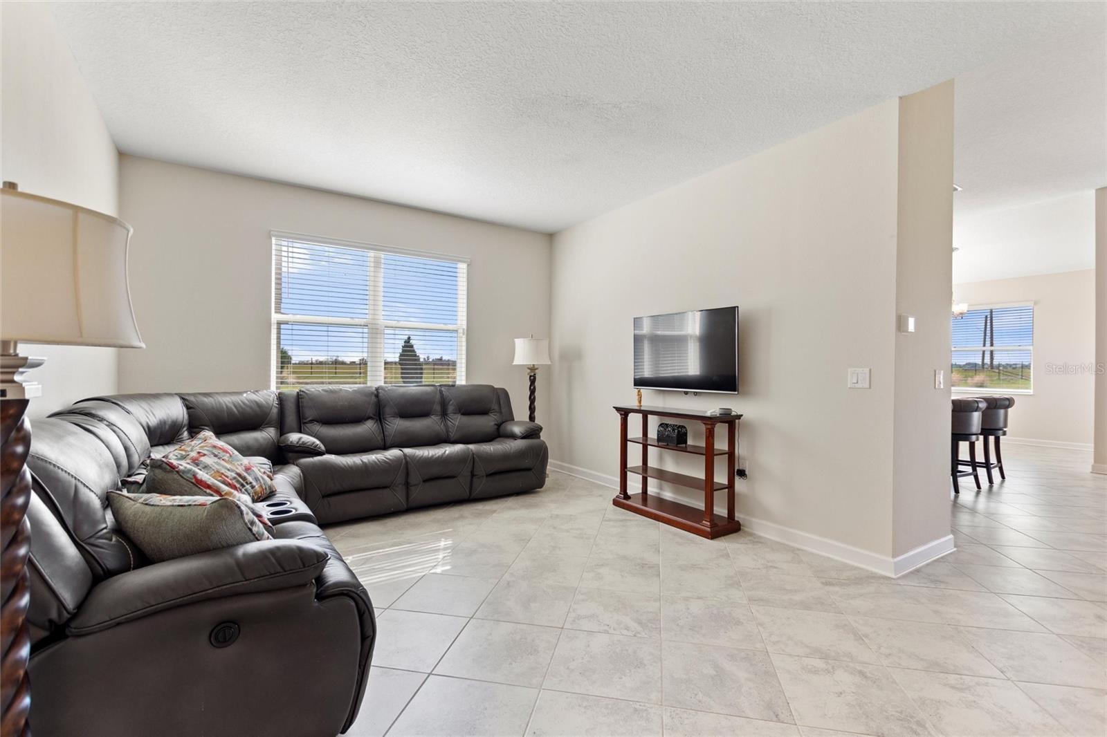 1142 TRAPPERS TRAIL LOOP, DAVENPORT, FL, 33896