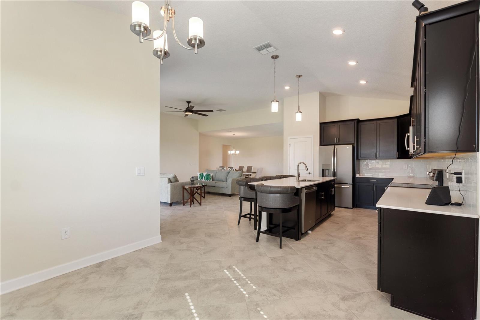 1142 TRAPPERS TRAIL LOOP, DAVENPORT, FL, 33896