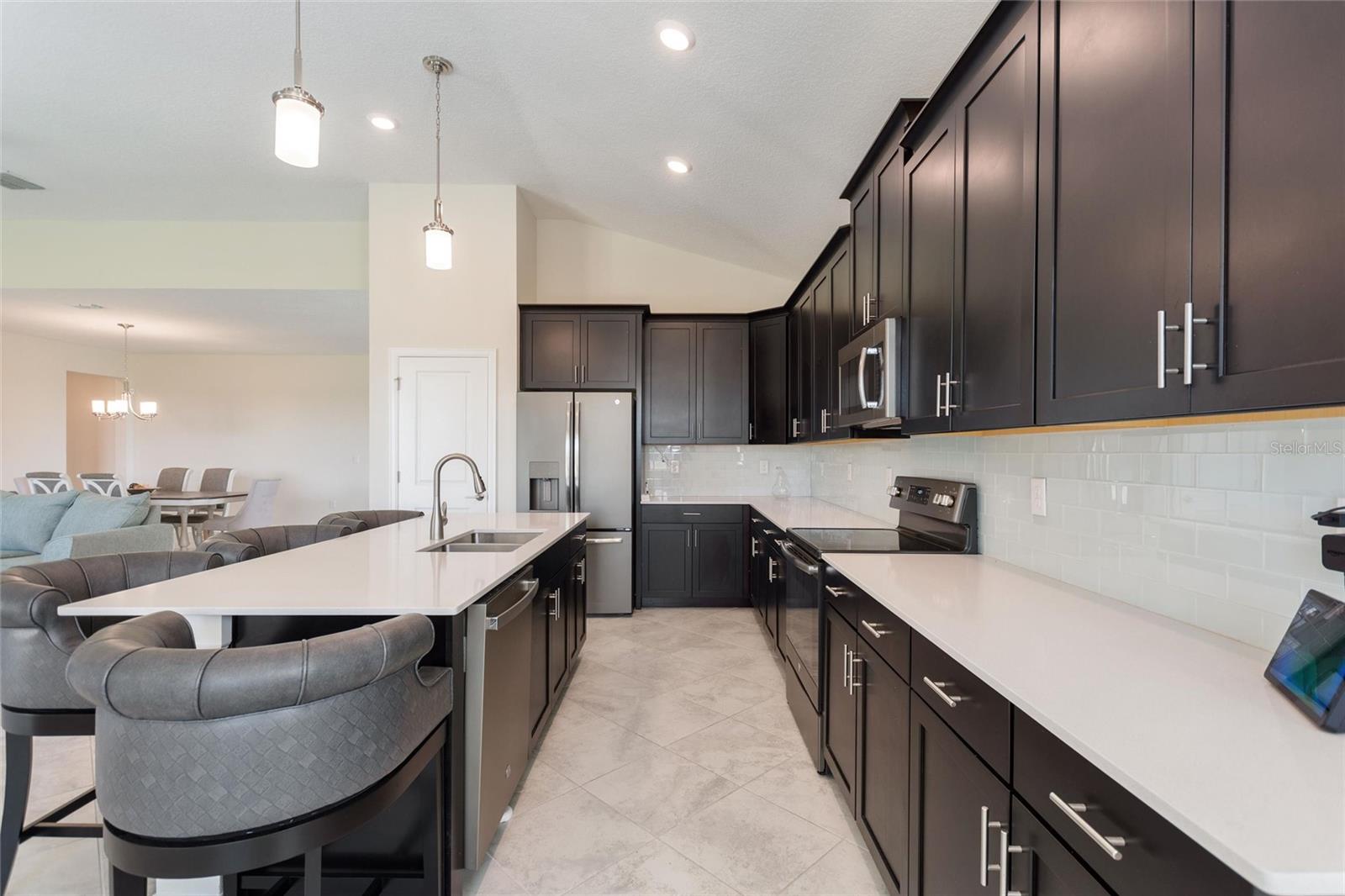 1142 TRAPPERS TRAIL LOOP, DAVENPORT, FL, 33896