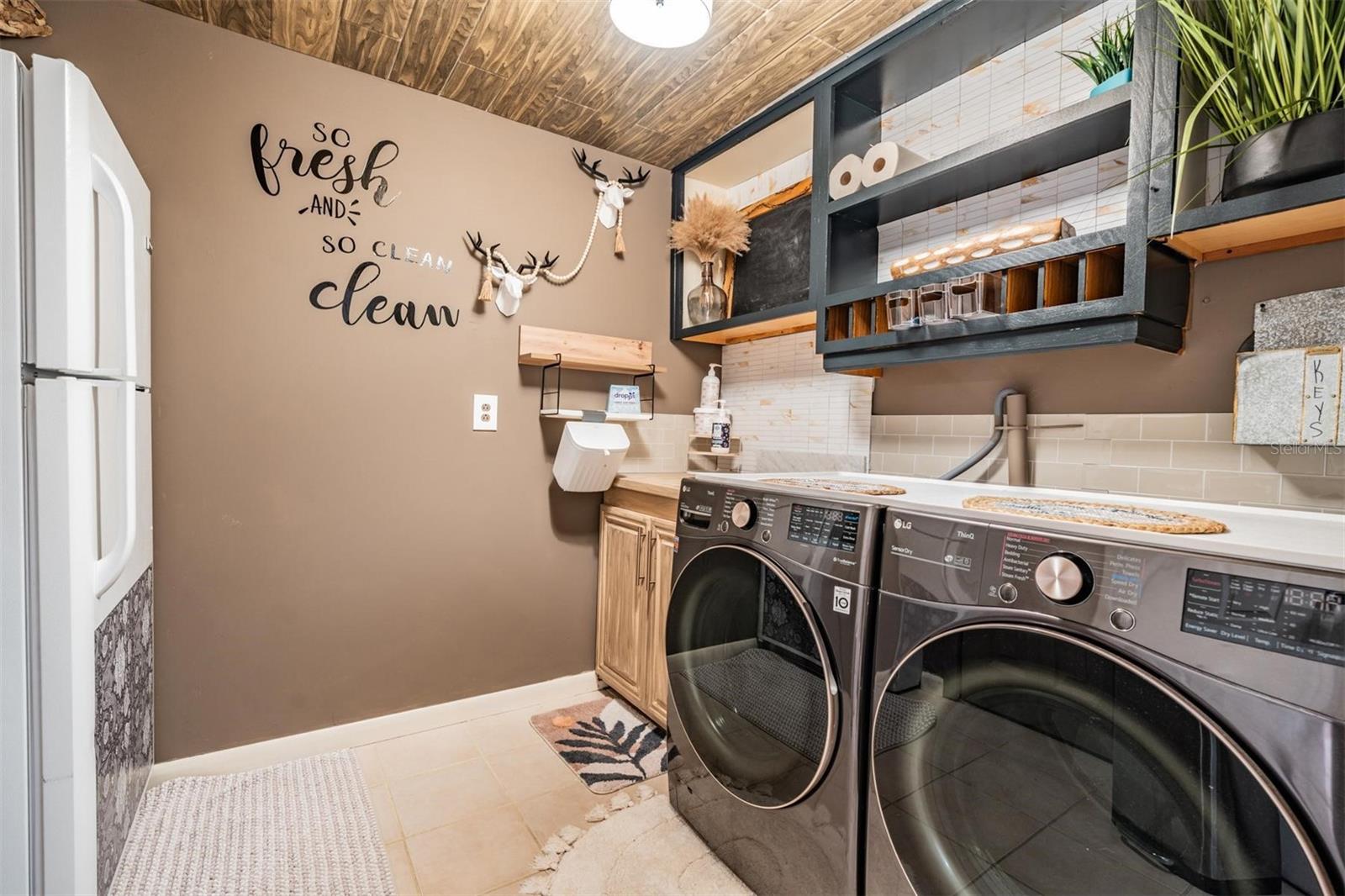 302 WHITCOMB BLVD, TARPON SPRINGS, FL, 34689