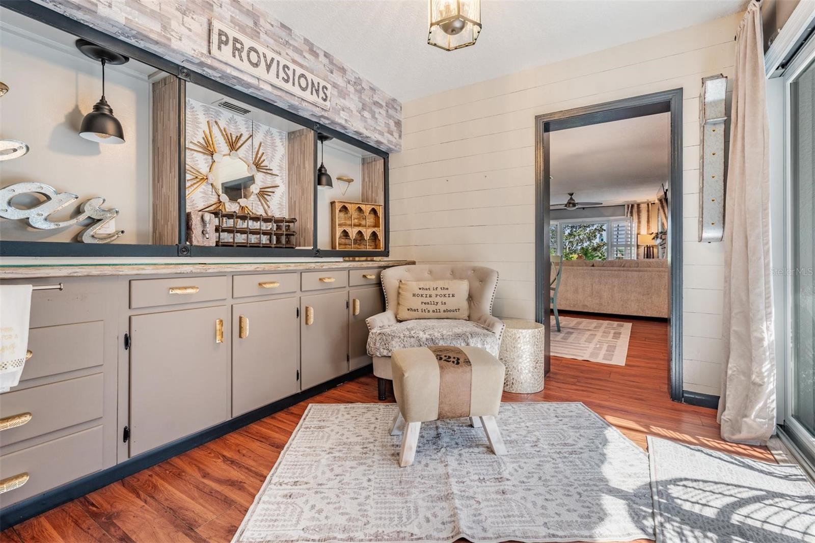 302 WHITCOMB BLVD, TARPON SPRINGS, FL, 34689