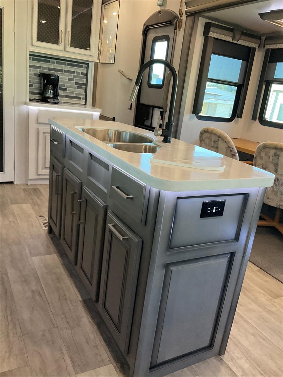 1339 OLD LAKEPORT RD #13B, MOORE HAVEN, FL, 33471