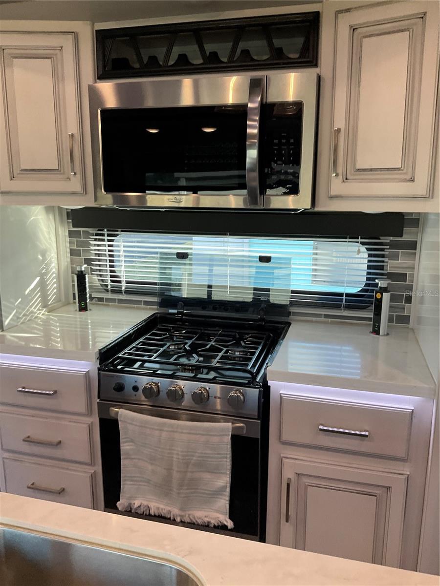 1339 OLD LAKEPORT RD #13B, MOORE HAVEN, FL, 33471