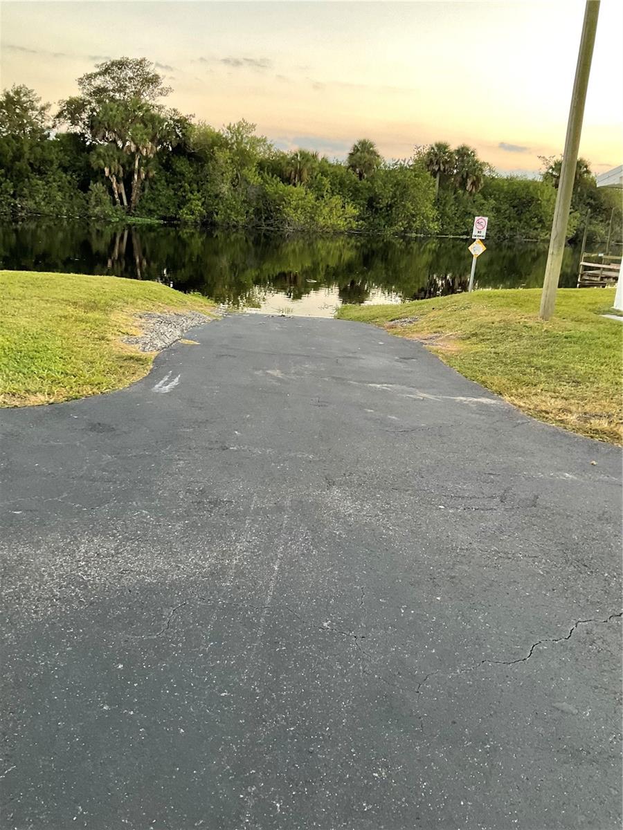 1339 OLD LAKEPORT RD #13B, MOORE HAVEN, FL, 33471