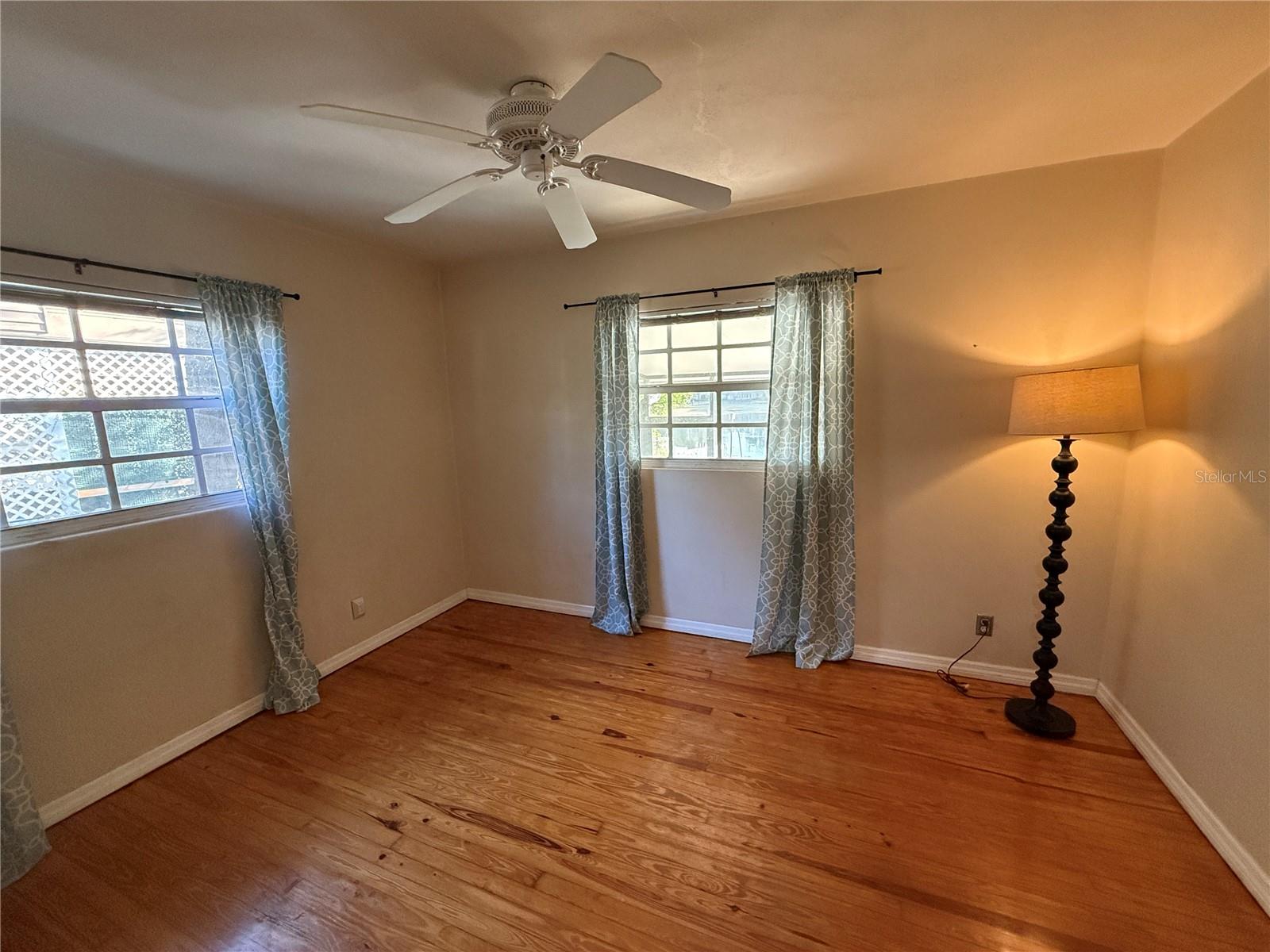 12510 FOREST HILLS DR, TAMPA, FL, 33612