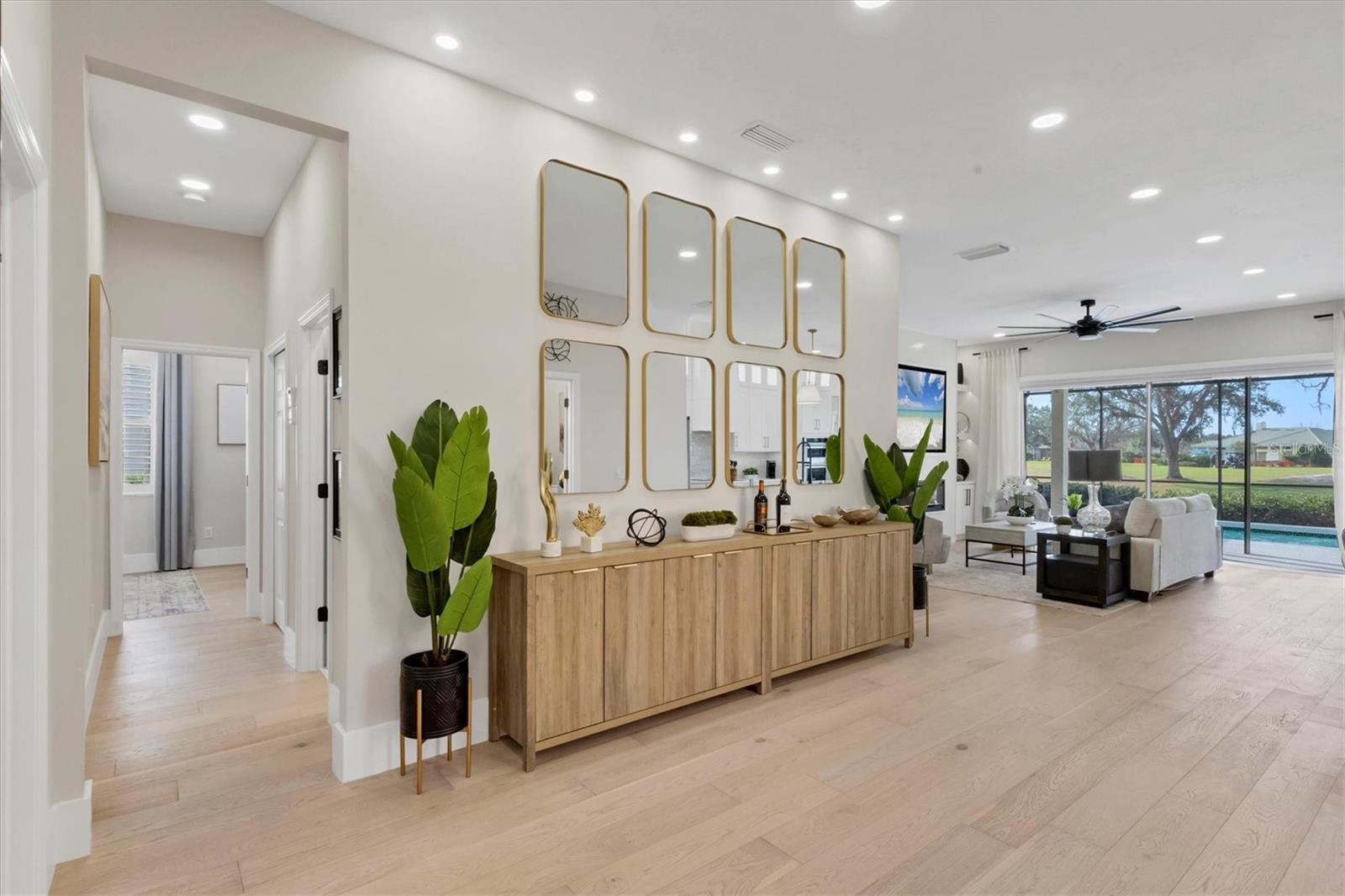 10114 GLENMORE AVE, BRADENTON, FL, 34202