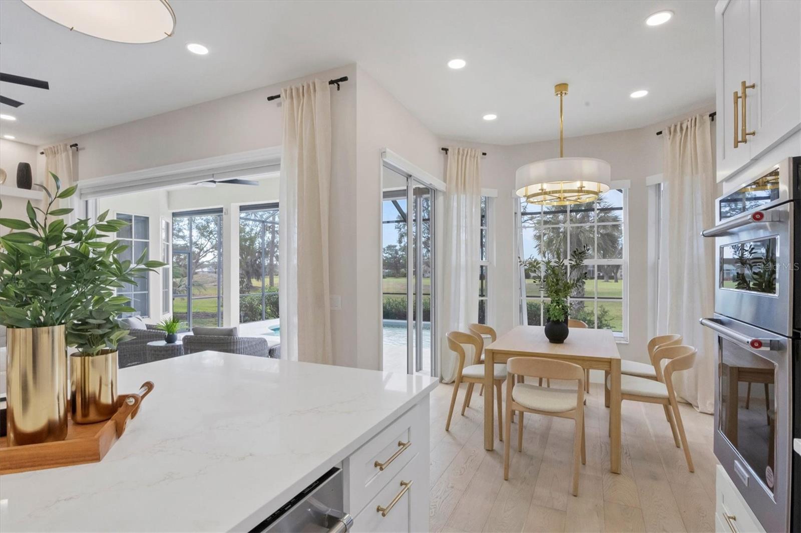 10114 GLENMORE AVE, BRADENTON, FL, 34202