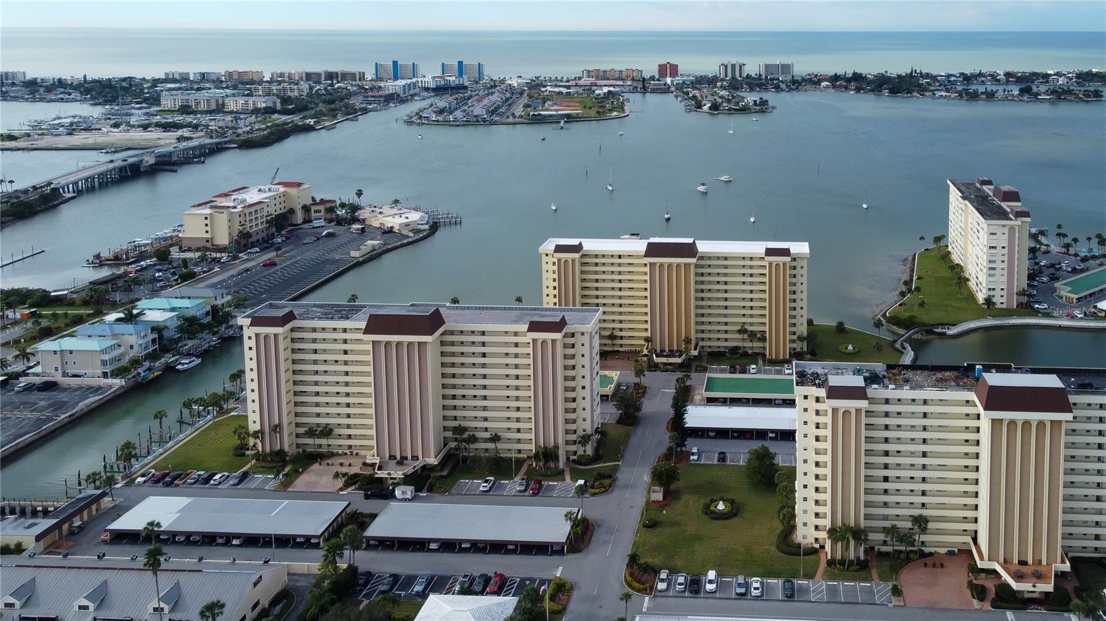 4775 COVE CIR #1008, ST PETERSBURG, FL, 33708