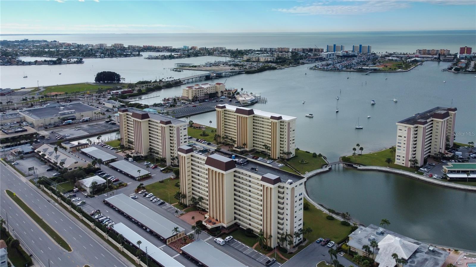 4775 COVE CIR #1008, ST PETERSBURG, FL, 33708