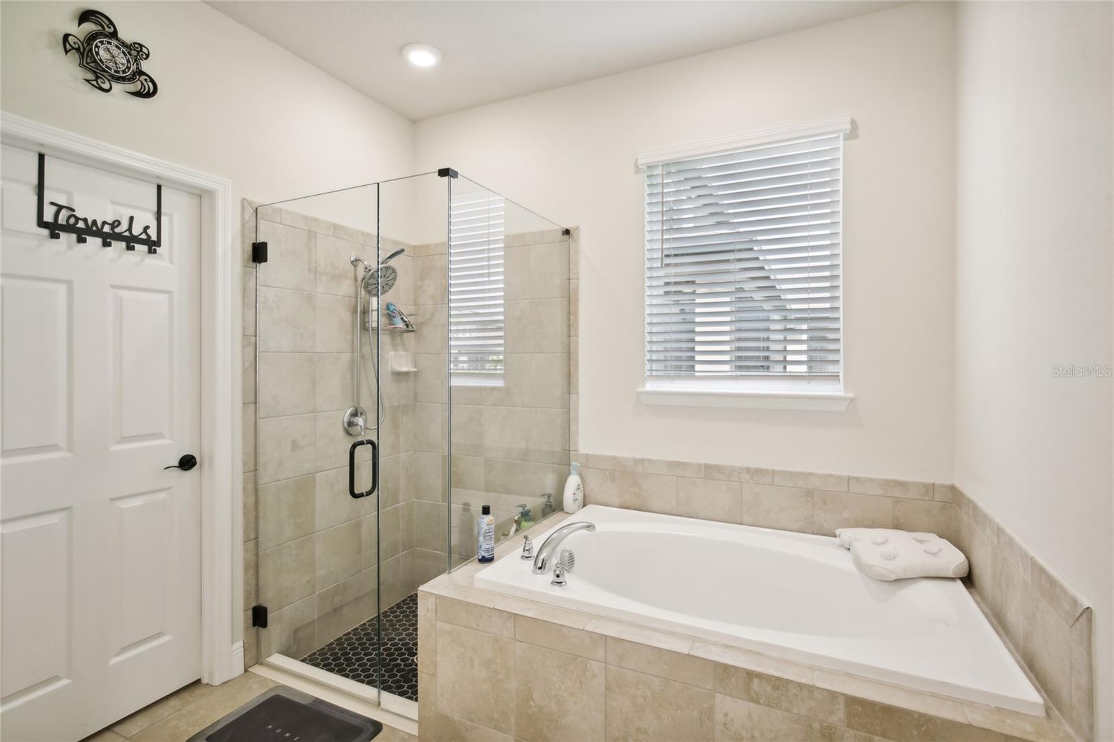 6240 SEA AIR DR, APOLLO BEACH, FL, 33572