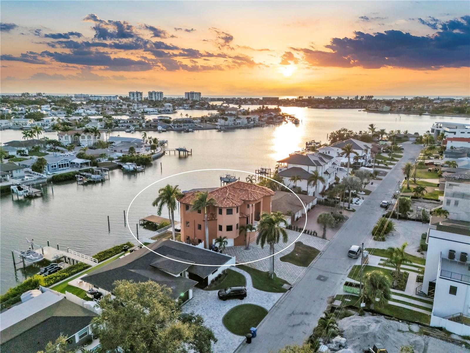 7924 3RD AVE S, ST PETERSBURG, FL, 33707