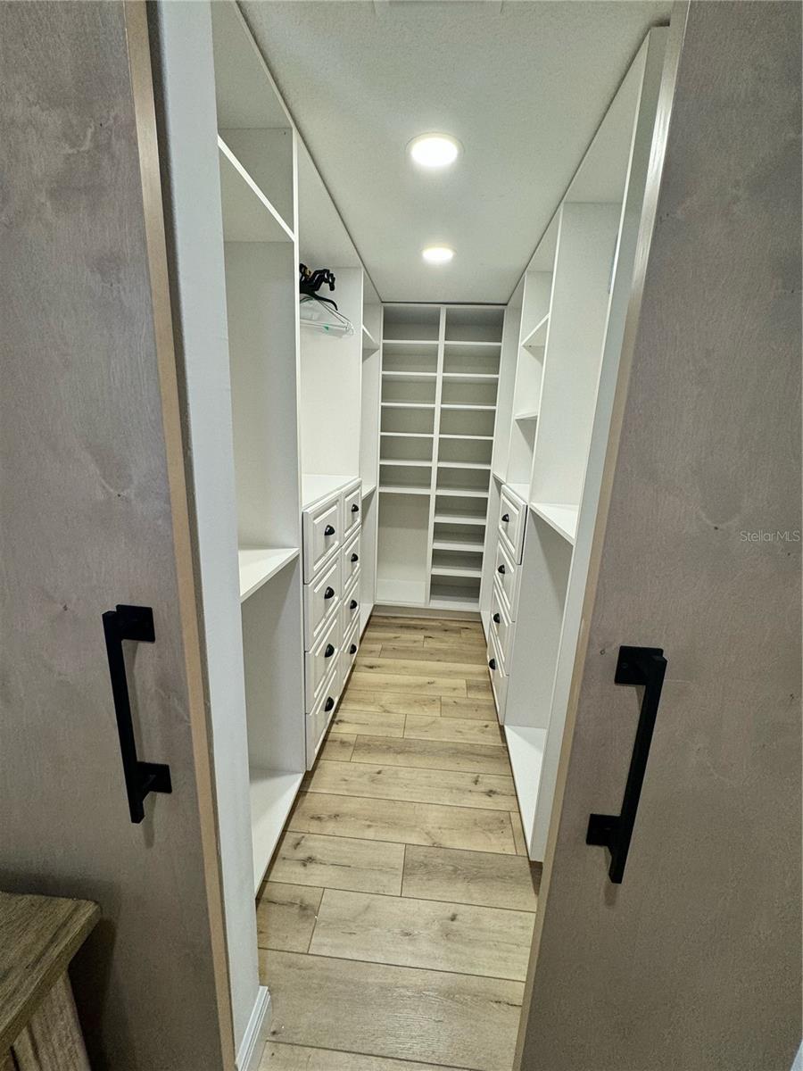 8209 MALVERN CIR, TAMPA, FL, 33634