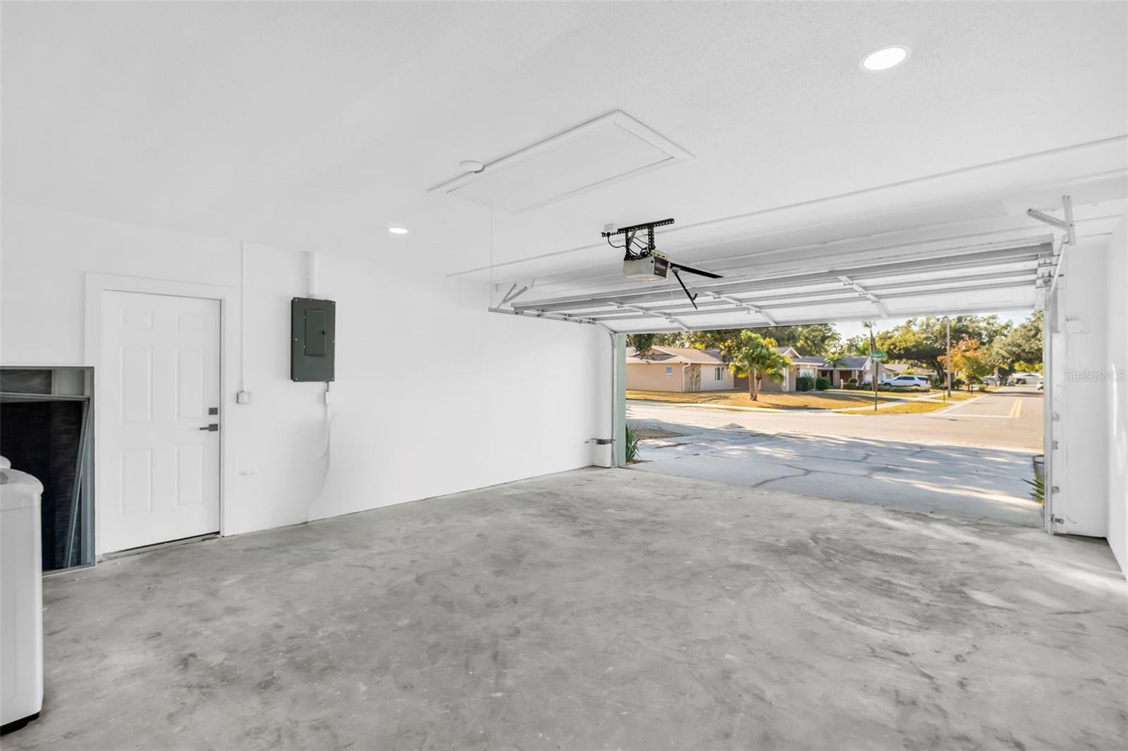 OVERSIZED TWO CAR GARAGE WITH LAUNDRY