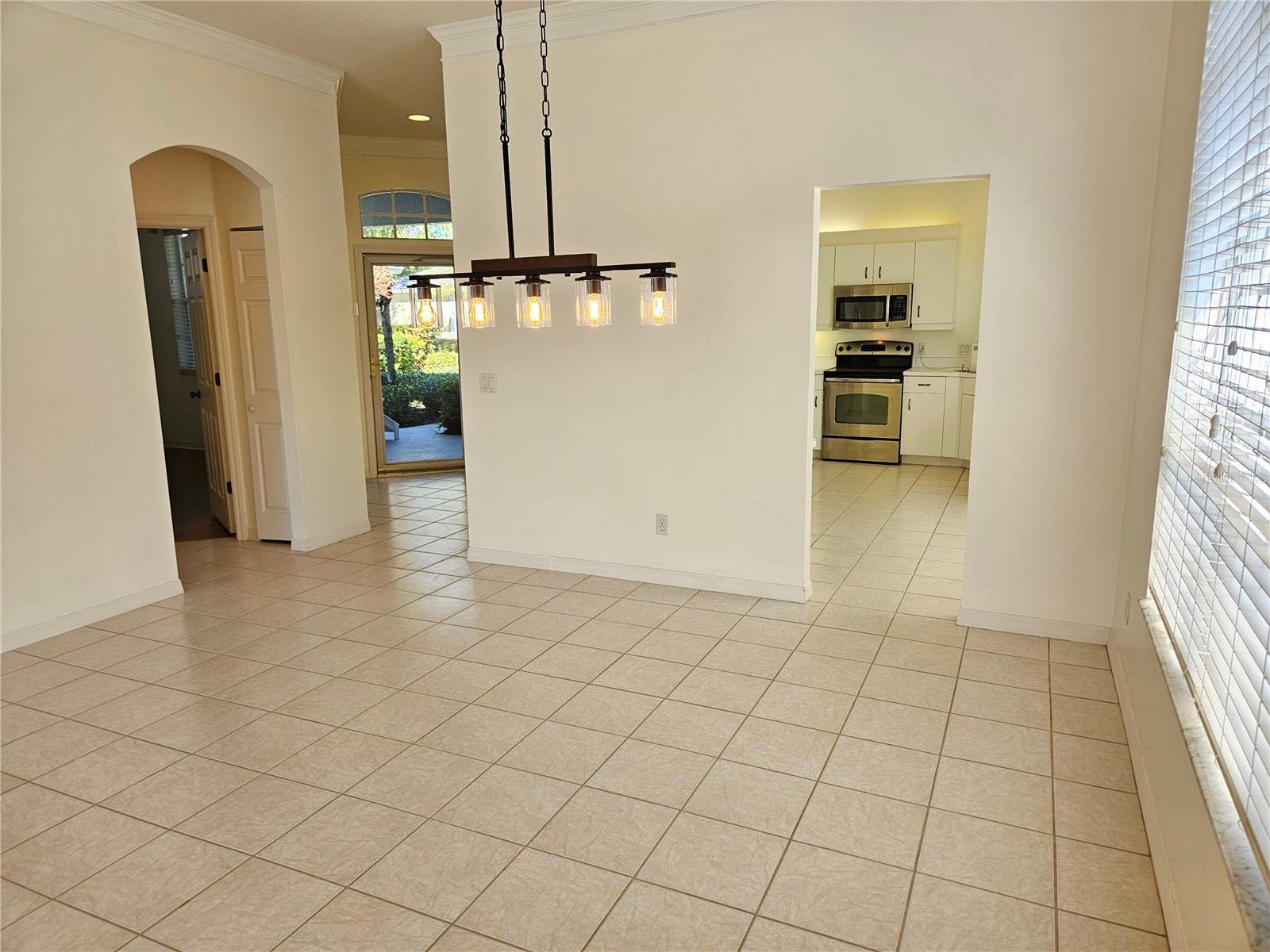 835 CHALMERS DR #835, VENICE, FL, 34293