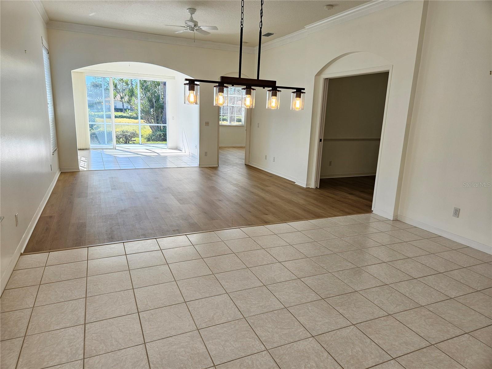 835 CHALMERS DR #835, VENICE, FL, 34293