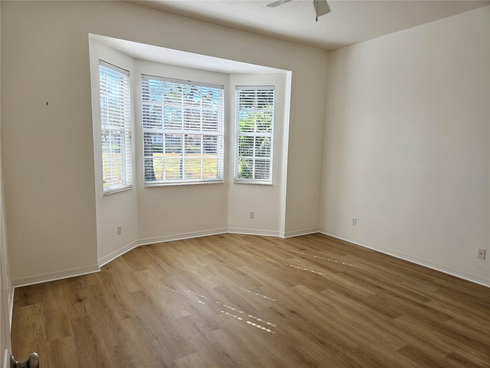 835 CHALMERS DR #835, VENICE, FL, 34293