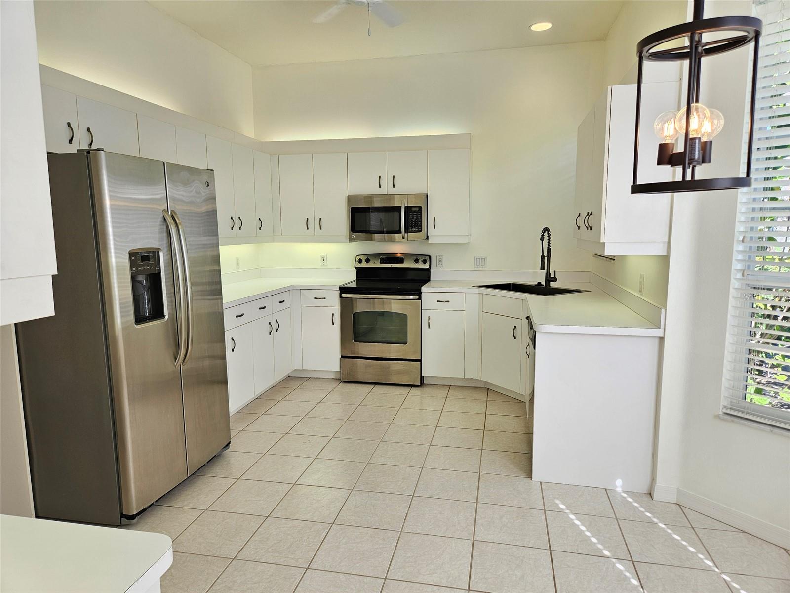 835 CHALMERS DR #835, VENICE, FL, 34293