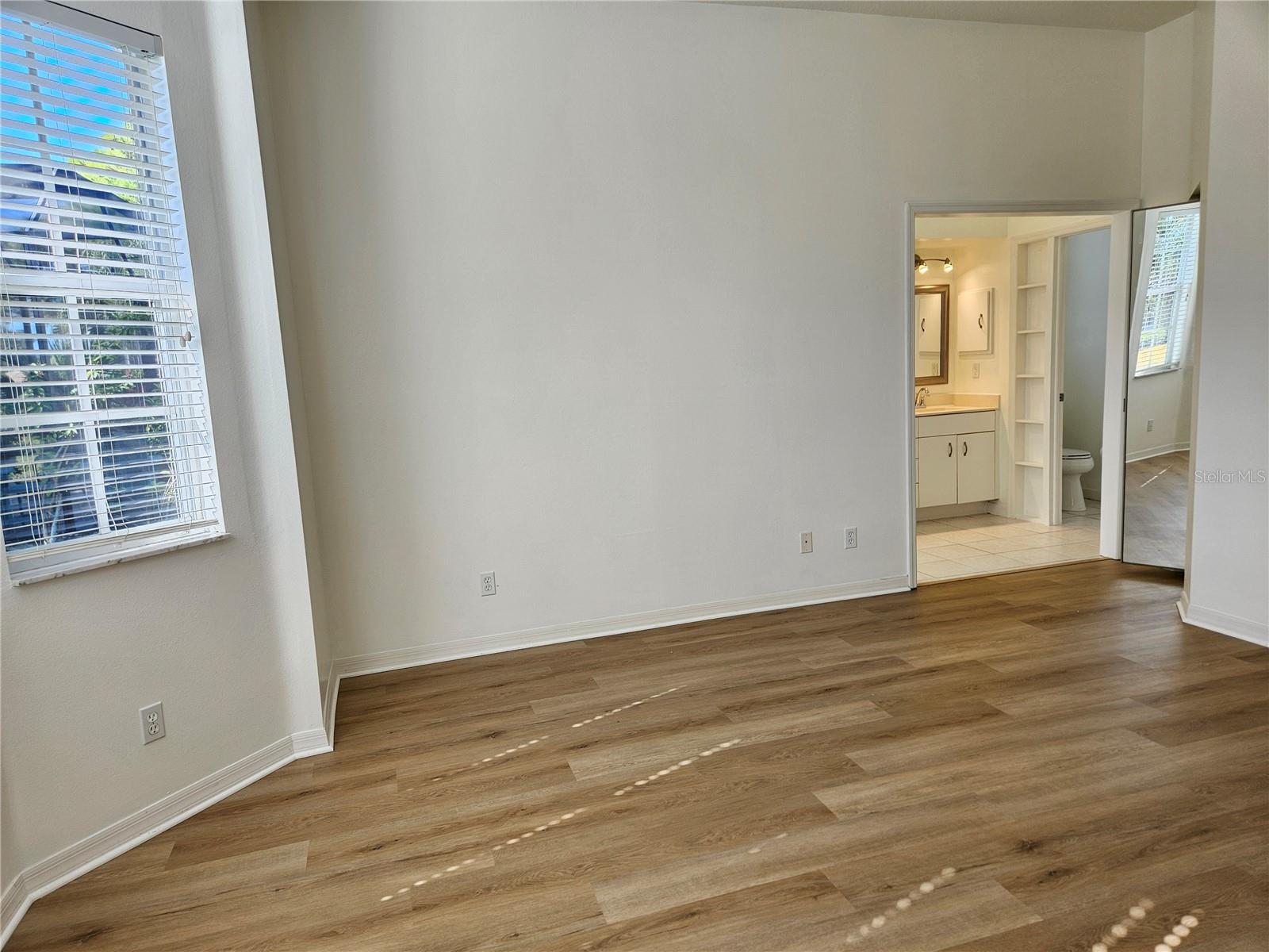 835 CHALMERS DR #835, VENICE, FL, 34293