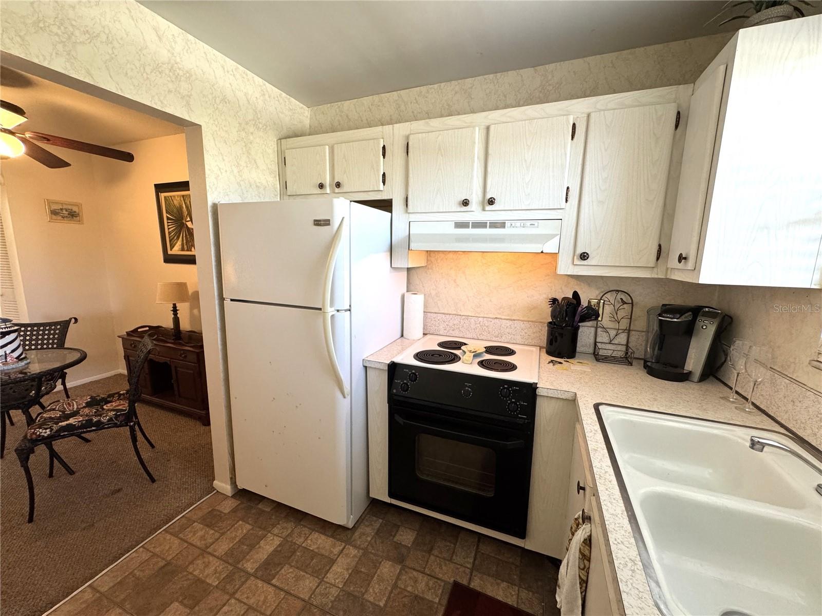 A4672669 Property Photo