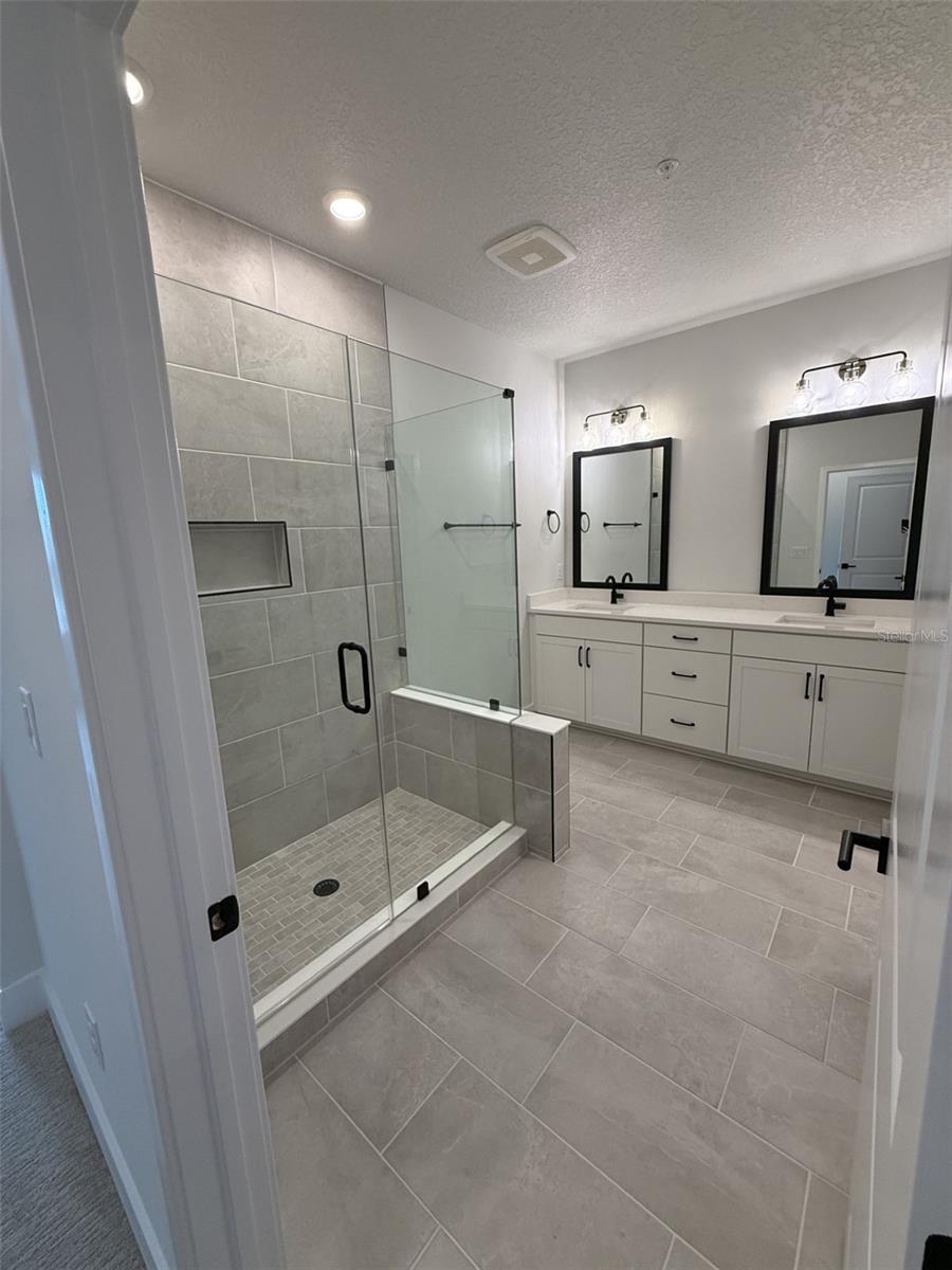 6605 N NEBRASKA AVE #10, TAMPA, FL, 33604