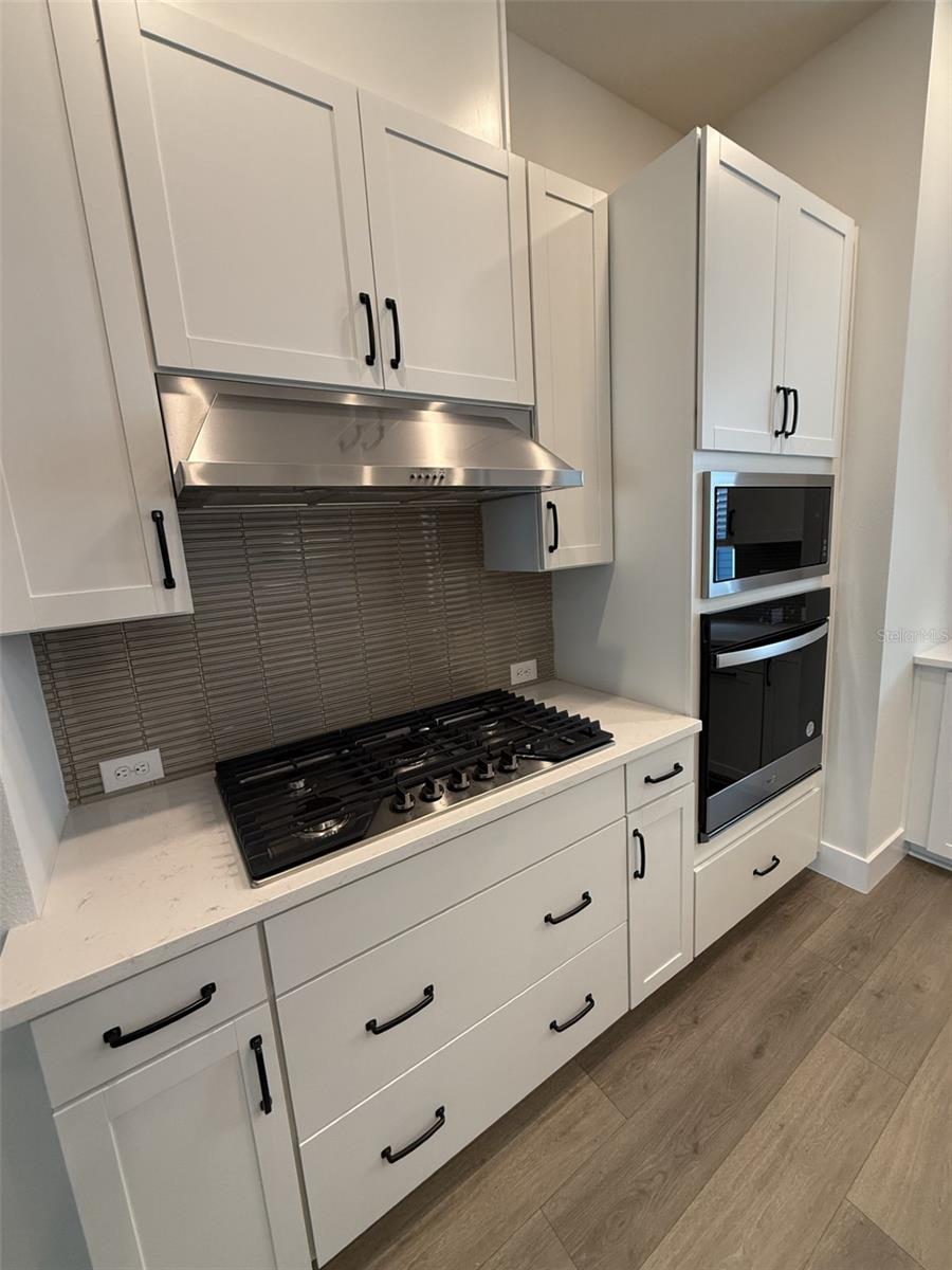 6605 N NEBRASKA AVE #10, TAMPA, FL, 33604