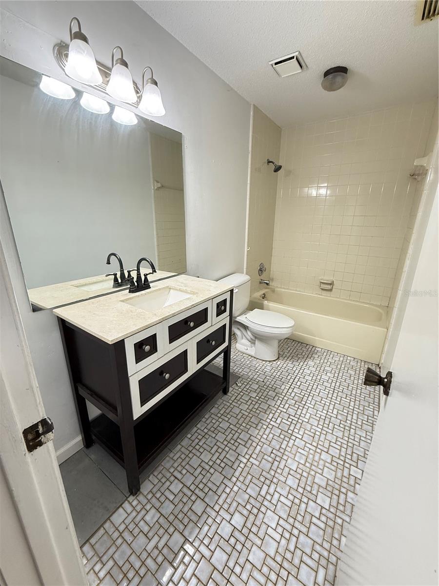 6416 LAKE HORSESHOE DR, ORLANDO, FL, 32818