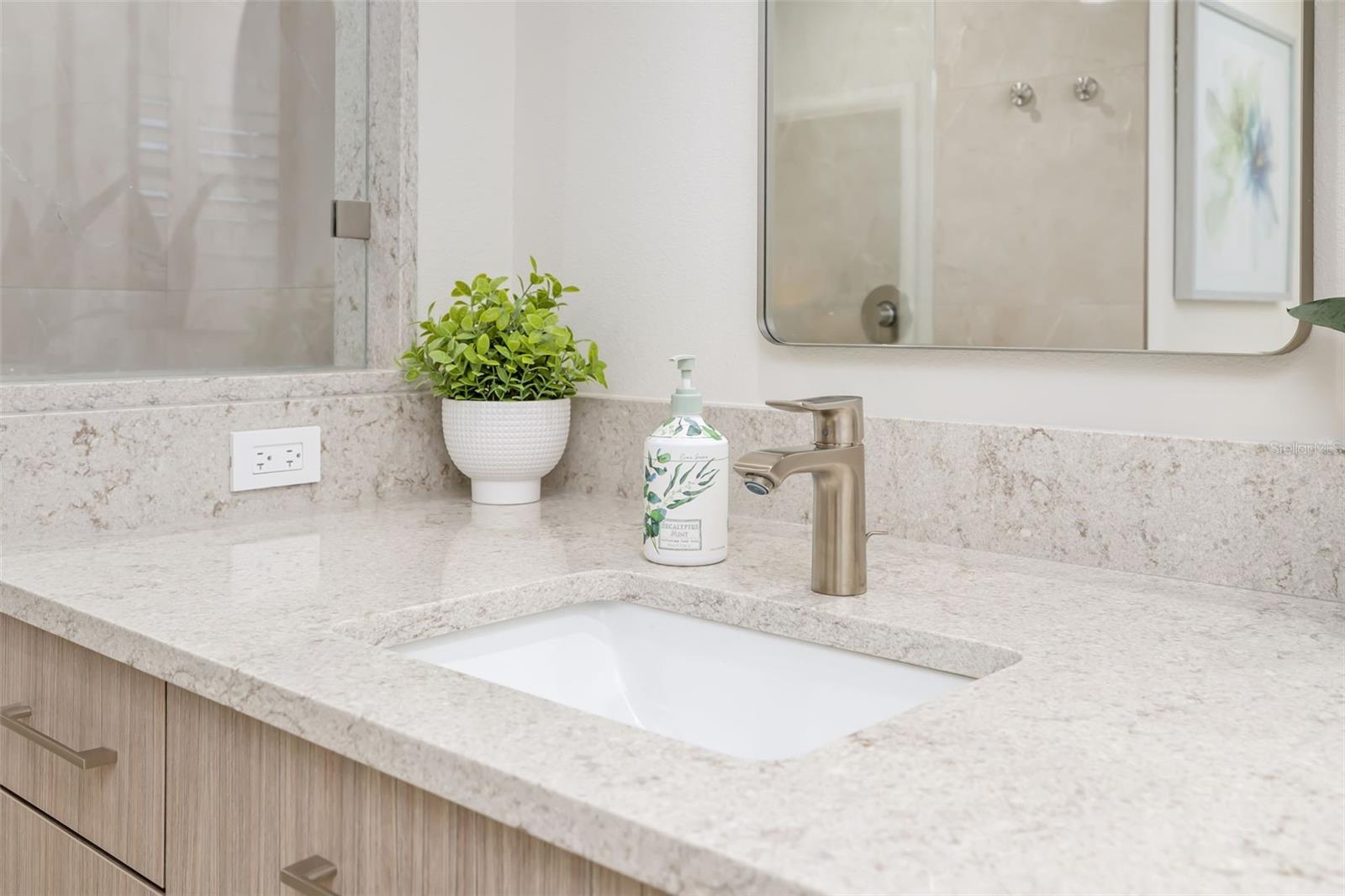 A4672676 Property Photo