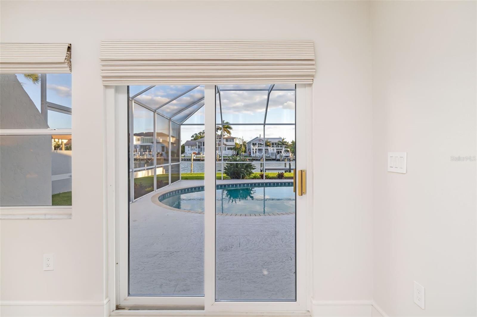 A4672676 Property Photo