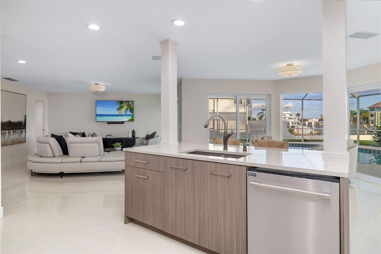 A4672676 Property Photo