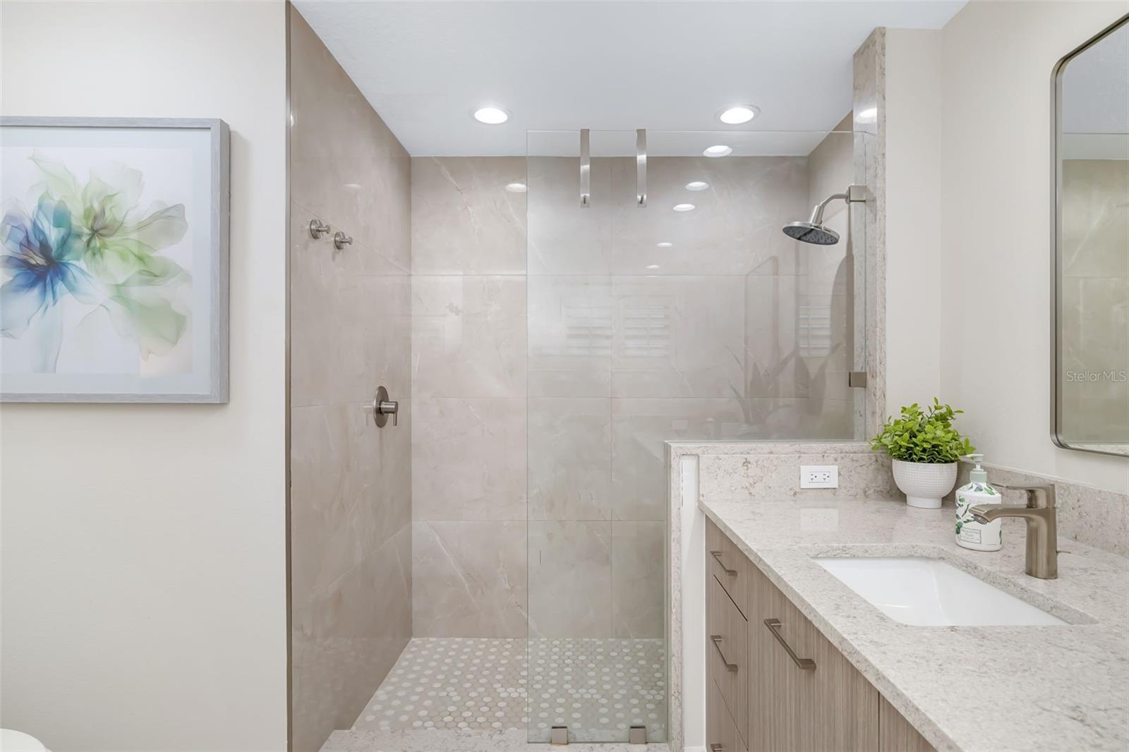 A4672676 Property Photo