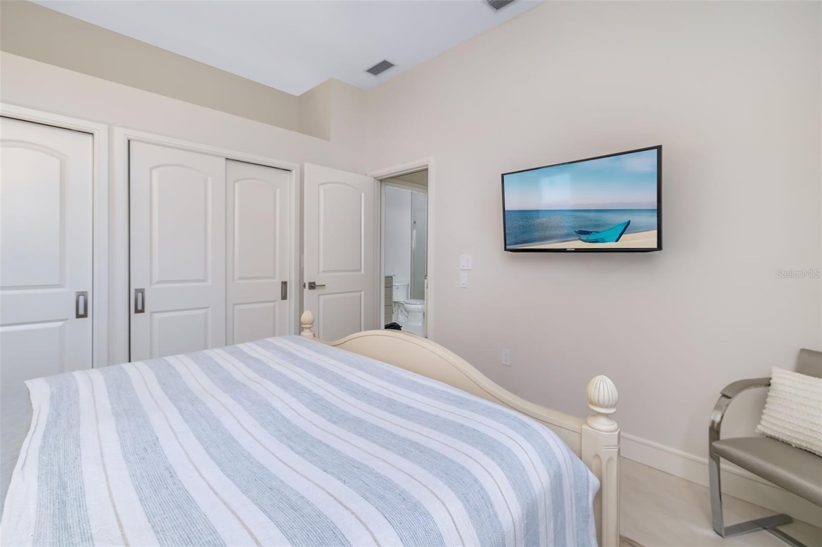 A4672676 Property Photo