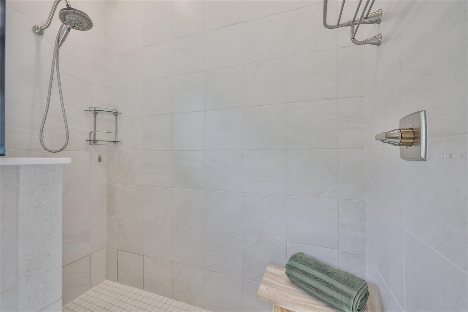 5566 SILVER SUN DR, APOLLO BEACH, FL, 33572