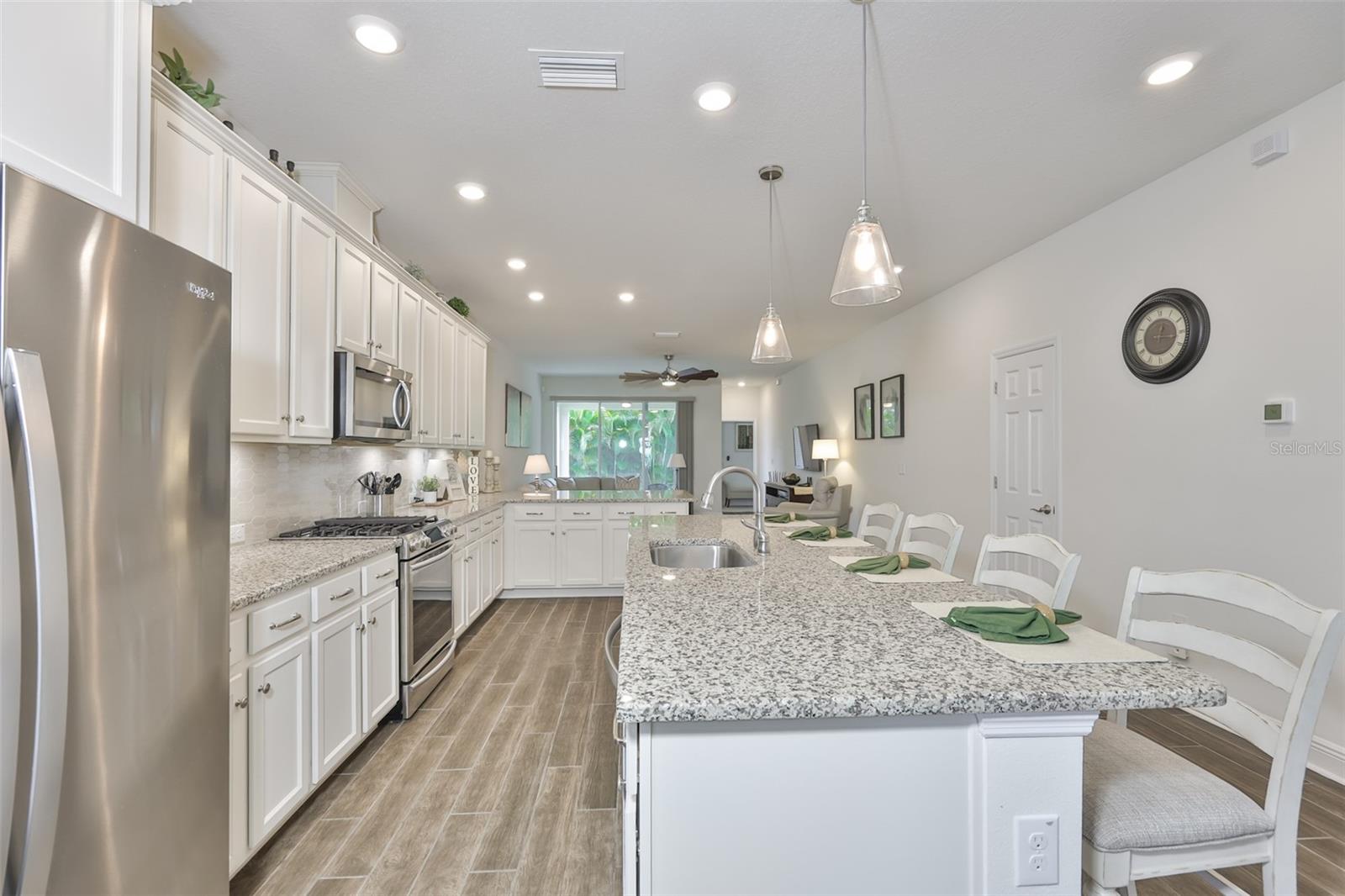 5566 SILVER SUN DR, APOLLO BEACH, FL, 33572