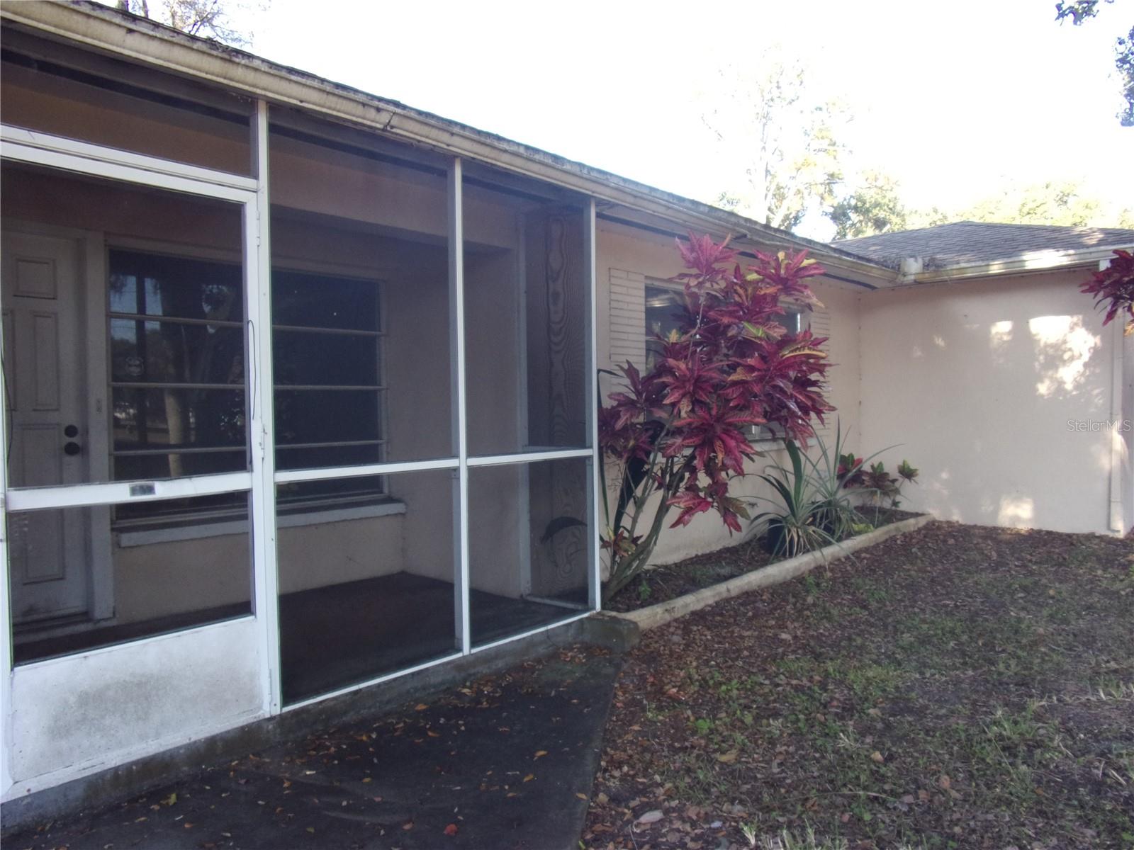 2164 NE COACHMAN RD, CLEARWATER, FL, 33765