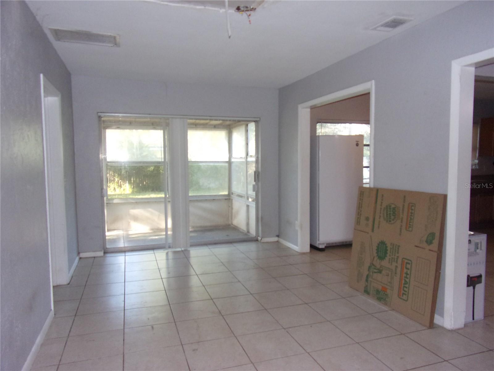2164 NE COACHMAN RD, CLEARWATER, FL, 33765