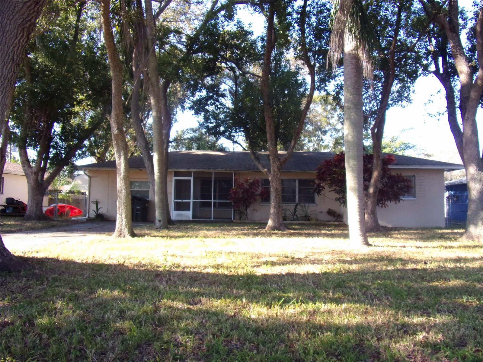 2164 NE COACHMAN RD, CLEARWATER, FL, 33765