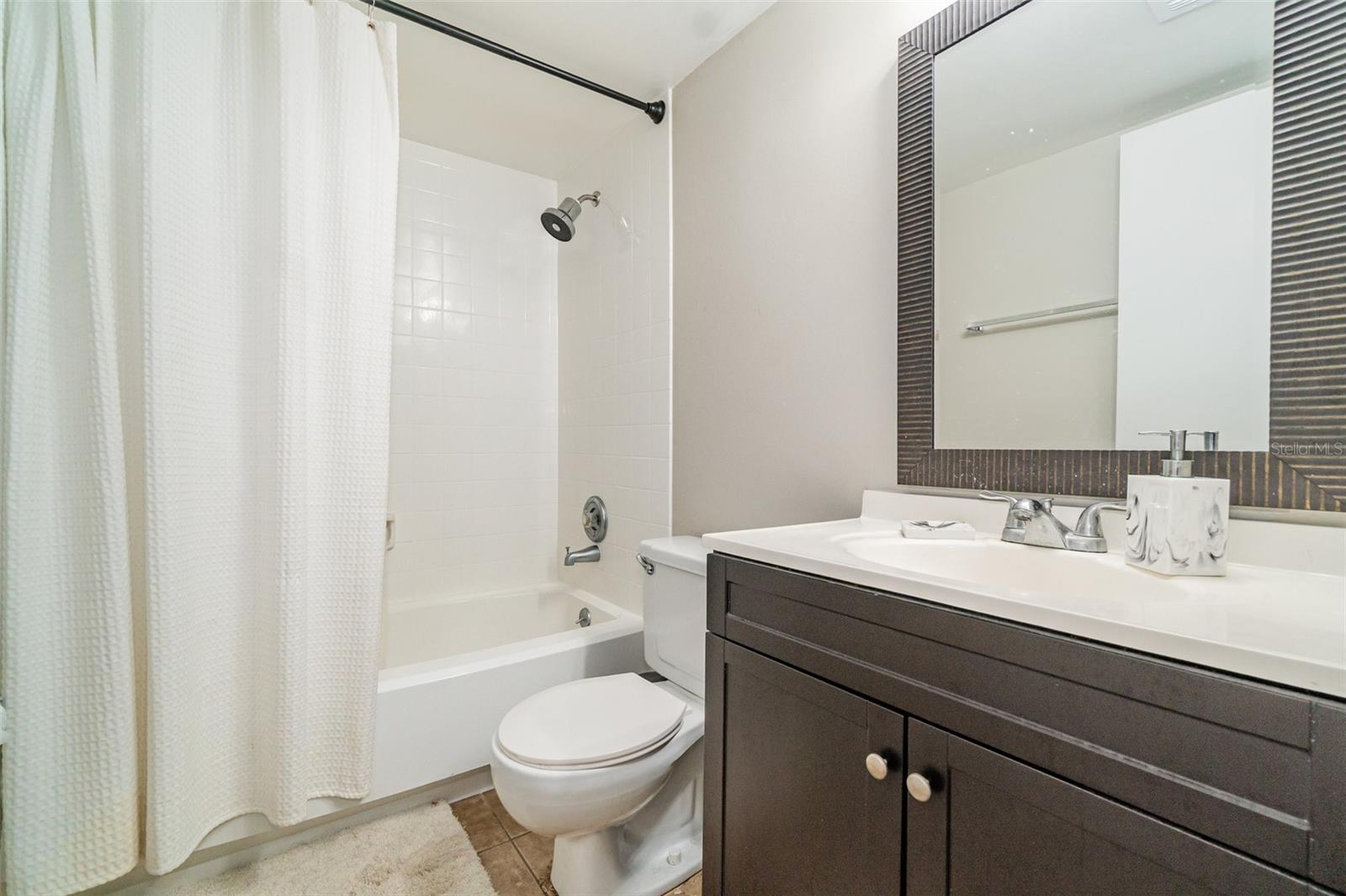 140 ORCHID WOODS CT #15B, DELTONA, FL, 32725