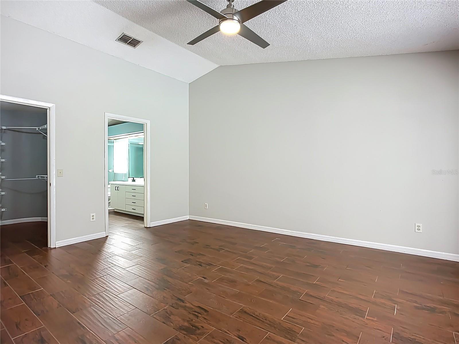 1623 CARTER OAKS DR, VALRICO, FL, 33596