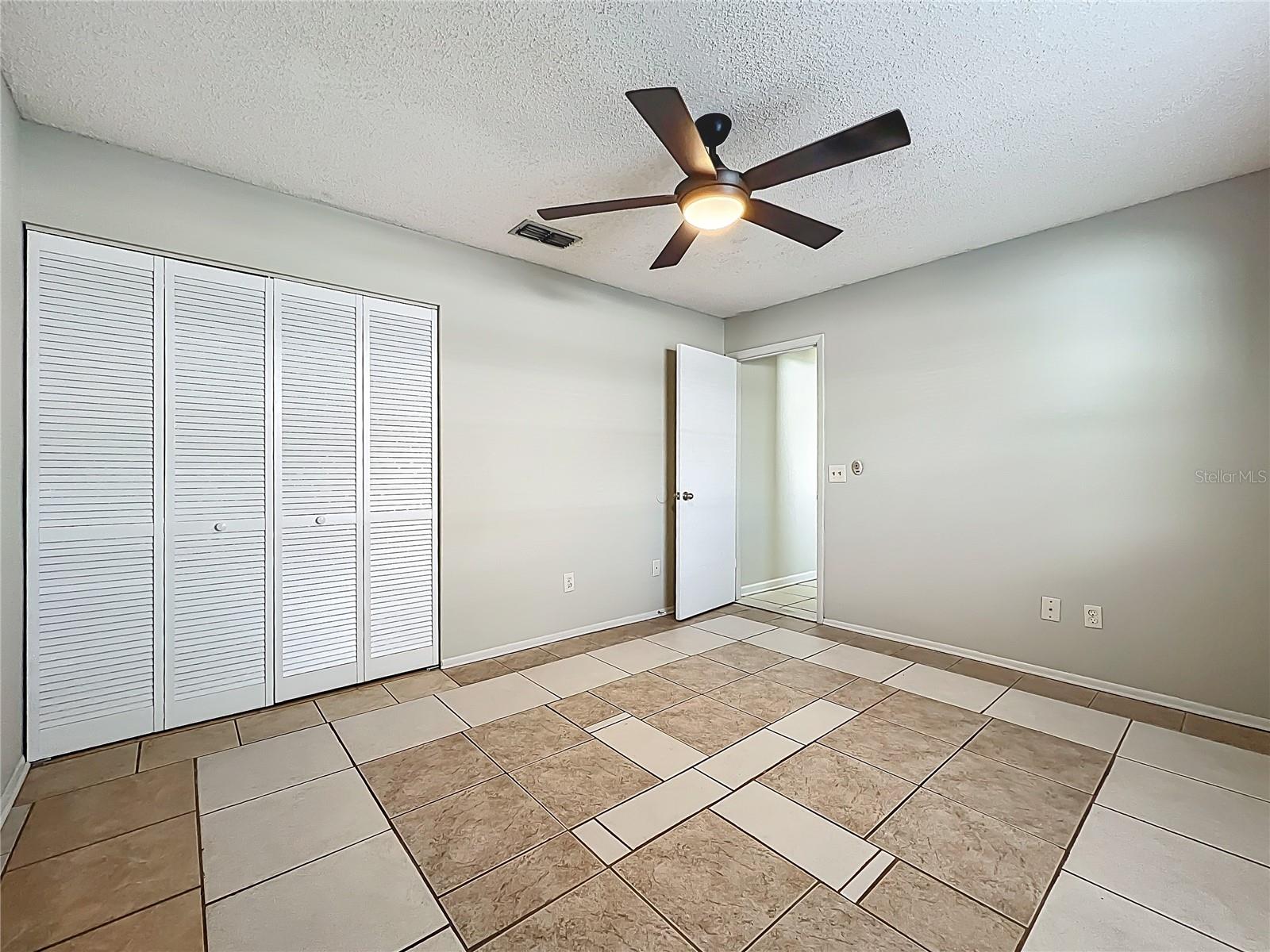 1623 CARTER OAKS DR, VALRICO, FL, 33596