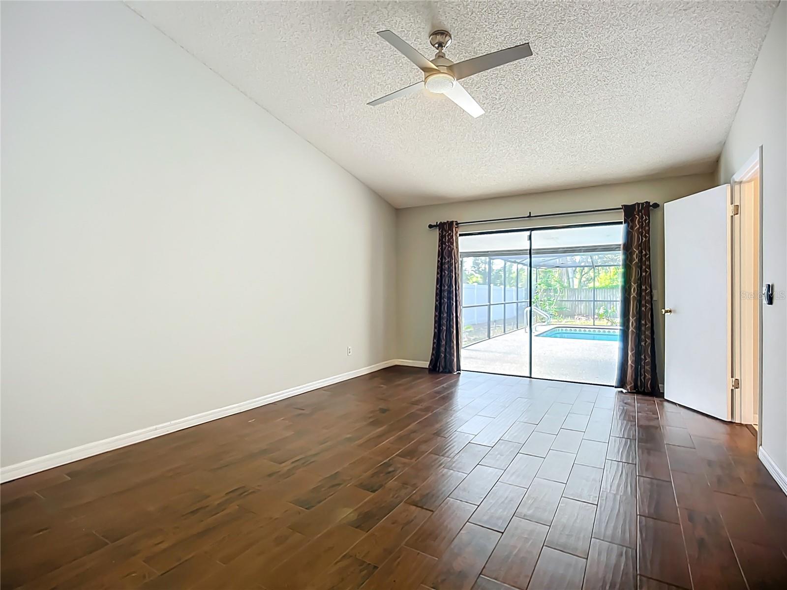 1623 CARTER OAKS DR, VALRICO, FL, 33596