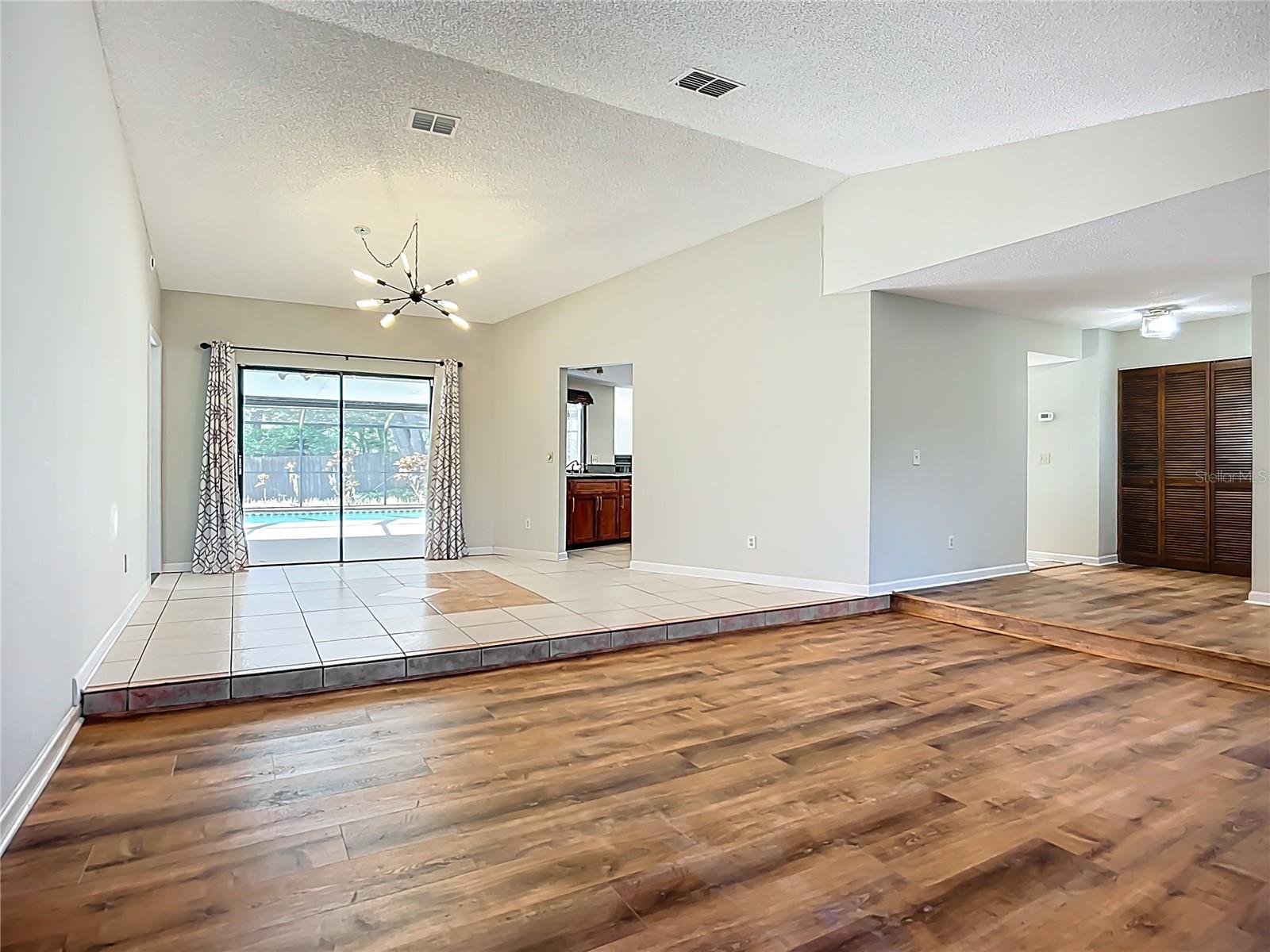 1623 CARTER OAKS DR, VALRICO, FL, 33596