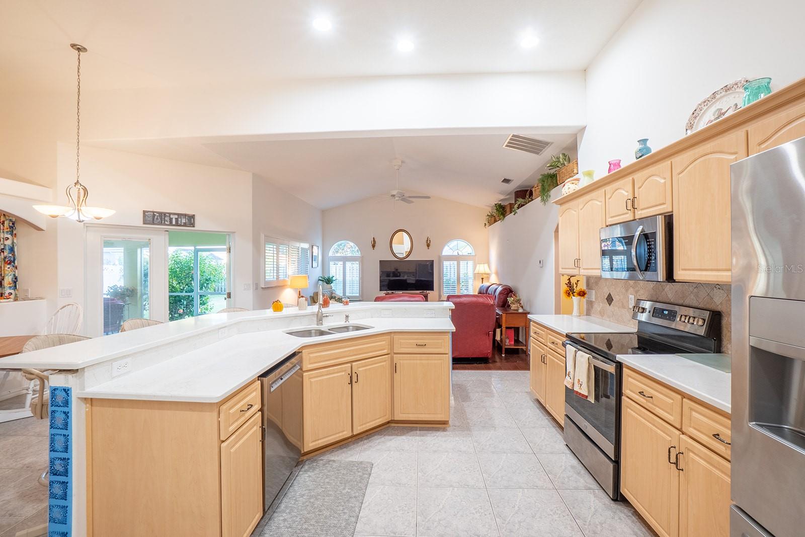 38 BURNING EMBER LN, PALM COAST, FL, 32137