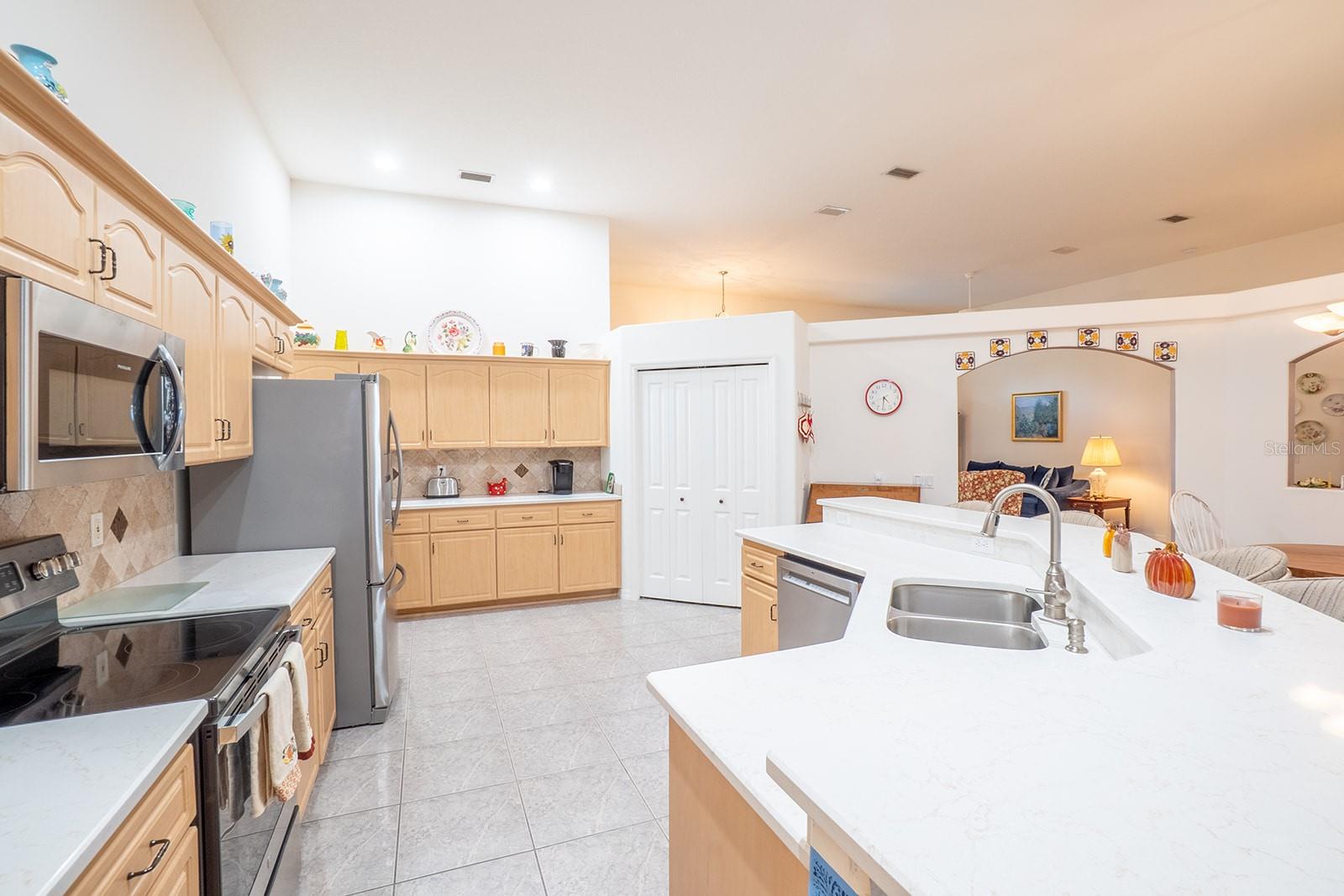 38 BURNING EMBER LN, PALM COAST, FL, 32137